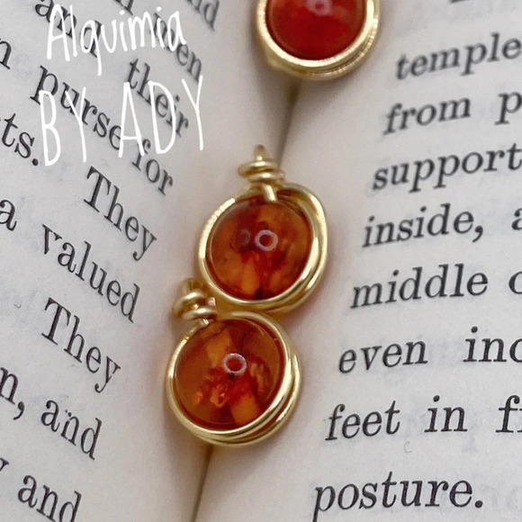 Dainty gold Baltic Amber studs statement gem earrings - Picture 1 of 6